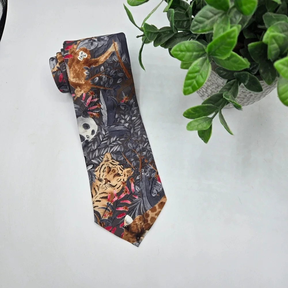 Atonio Calafatano Novelty Silk Tie Animal Print Gray Safari Zoo‎